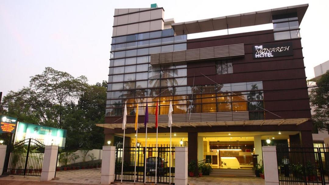 Hotel Monarch Kozhikode Buitenkant foto
